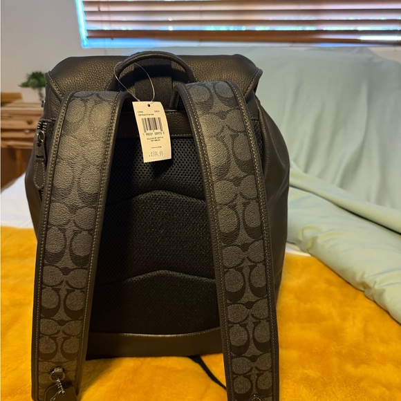 Coach Large Sullivan Leather and Signature Backpack - Picture 5 of 10